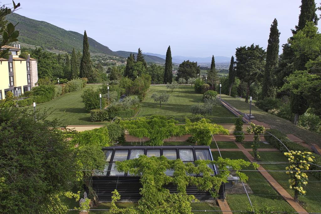 Bv Grand Hotel Assisi Exterior photo